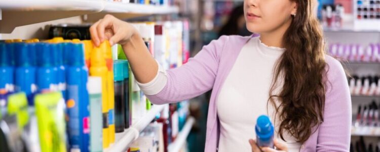 How to Choose the Right Sunscreen: SPF, Mineral/Physical vs. Chemical, Tinted Sunscreens & What Actually Matters
