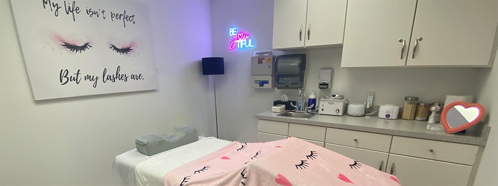 The Lashes Room