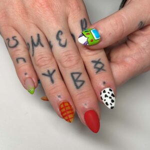 nails-matte-toy-story