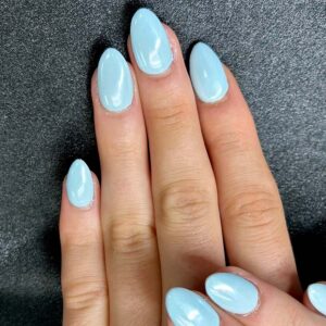 nails_ltblue